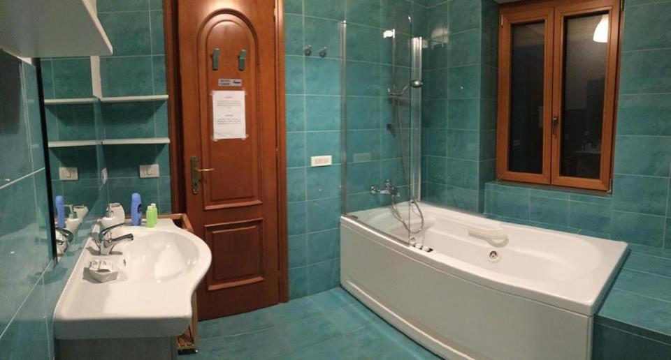 Attico 203 Bed & Breakfast Рим Екстериор снимка